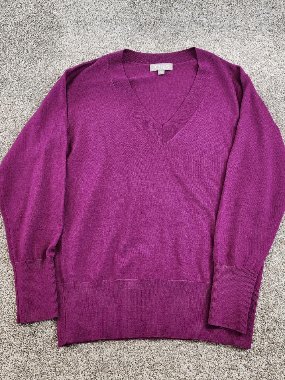 J Crew Women’s XXS Sweater Top Pink Merino Wool Long Sleeve V Neck Pullover